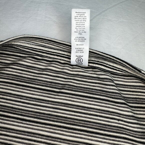 Athleta Cloudlight Stratus Tee M Petite Striped Scoop Neck Yoga Activewear Top - Picture 6 of 8